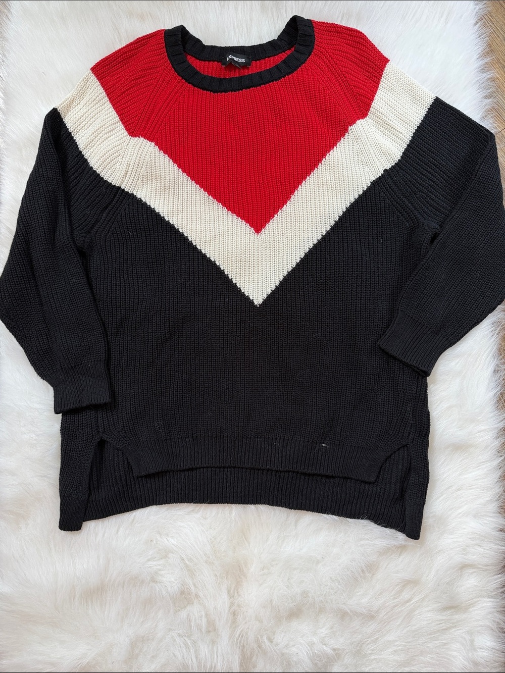 Express Colorblock Chevron Crewneck Sweater in Red, Cream & Black